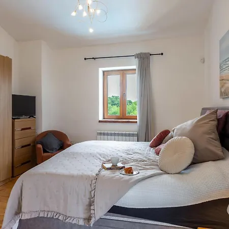 3 Bedroom Gorgeous In *