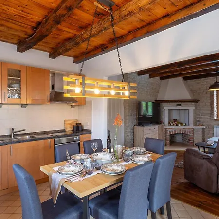 3 Bedroom Gorgeous In Cabrunici