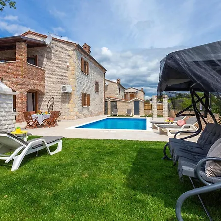 3 Bedroom Gorgeous In *