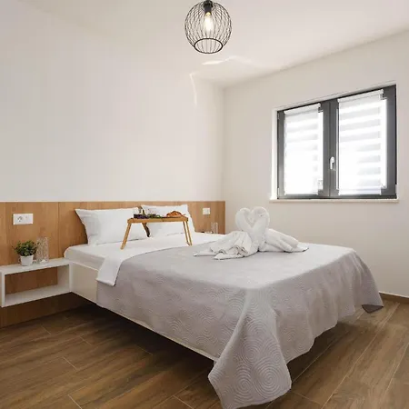 Gorgeous In With Wifi Holiday home