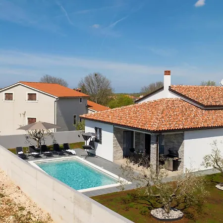 Gorgeous In With Wifi Ferienhaus