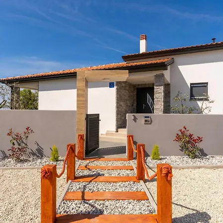 Gorgeous In With Wifi Holiday home *