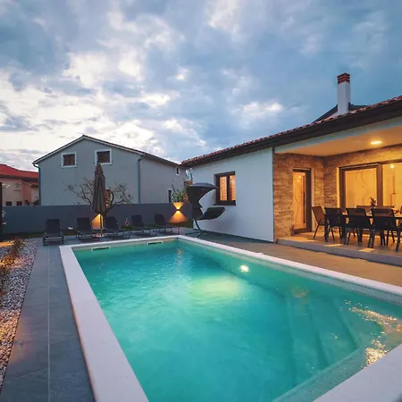 Gorgeous In With Wifi Holiday home